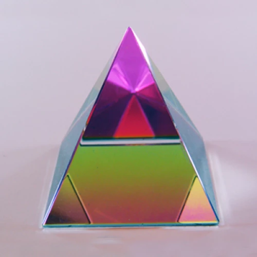 Κρυστάλλινη Πυραμίδα Χρωματιστή