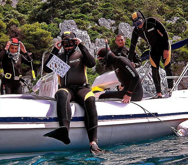 2,5 ώρες Scuba Diving για 6 άτομα σε group αρχαρίων!
