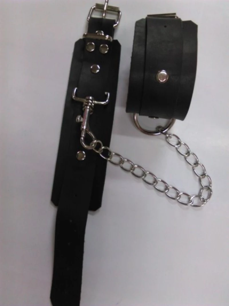BDSM Σετ χειροπέδες/μαστίγιο/περιλαίμιο
