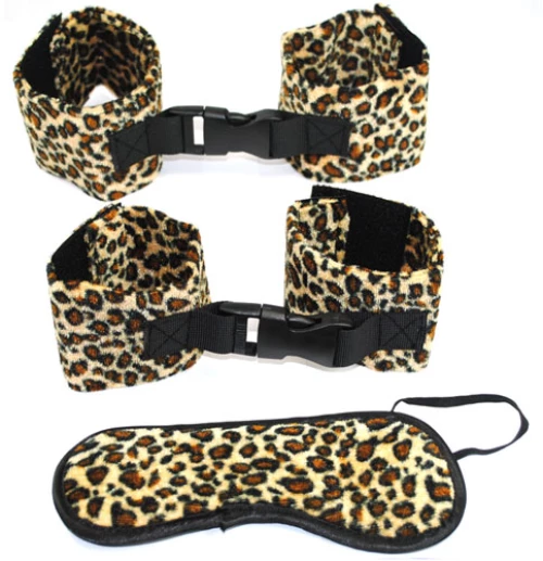 Leopard Mask & Cuffs Kit