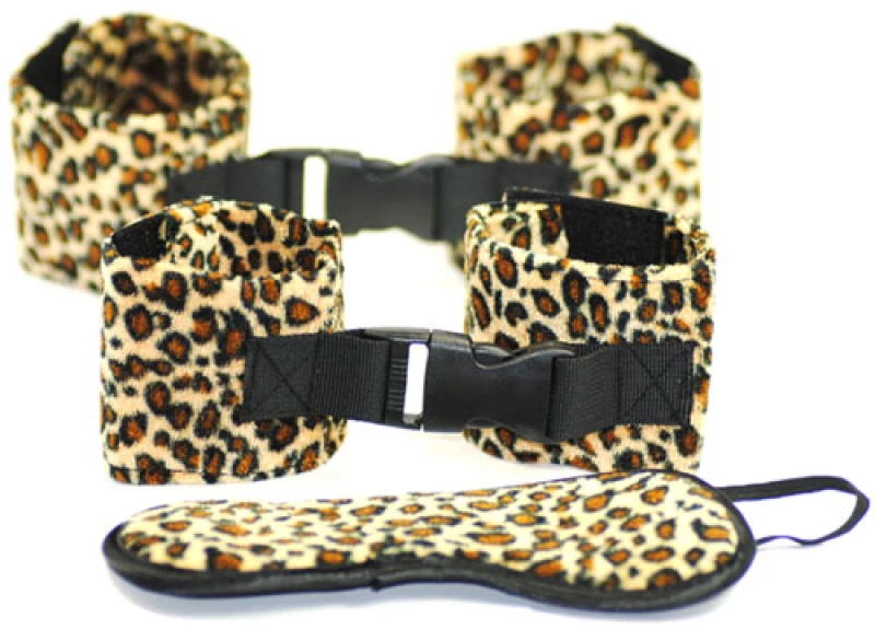 Leopard Mask & Cuffs Kit