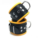 Leather handcuffs - Black/Yellow