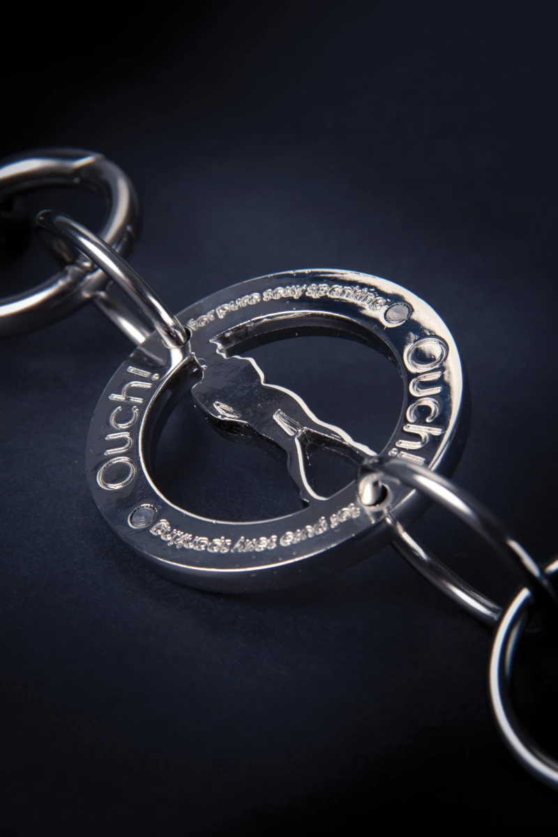 Ouch! Hand & Legcuffs