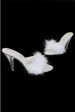 Large size shoes White