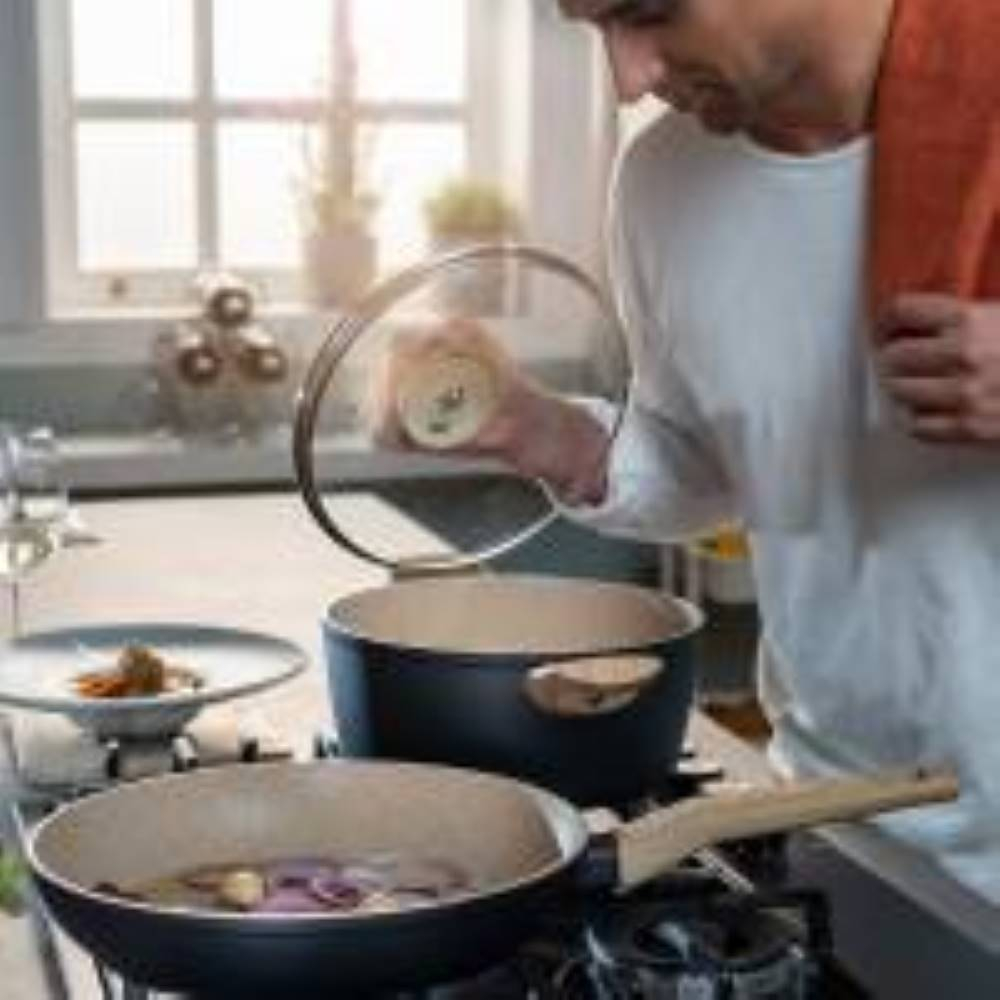 ΤΗΓΑΝΙ 24cm EARTH ΑΝΤΙΚΟΛΛΗΤΙΚΟ ΠΡΕΣΣΑΡΙΣΤΟΥ ΑΛΟΥΜΙΝΙΟΥ