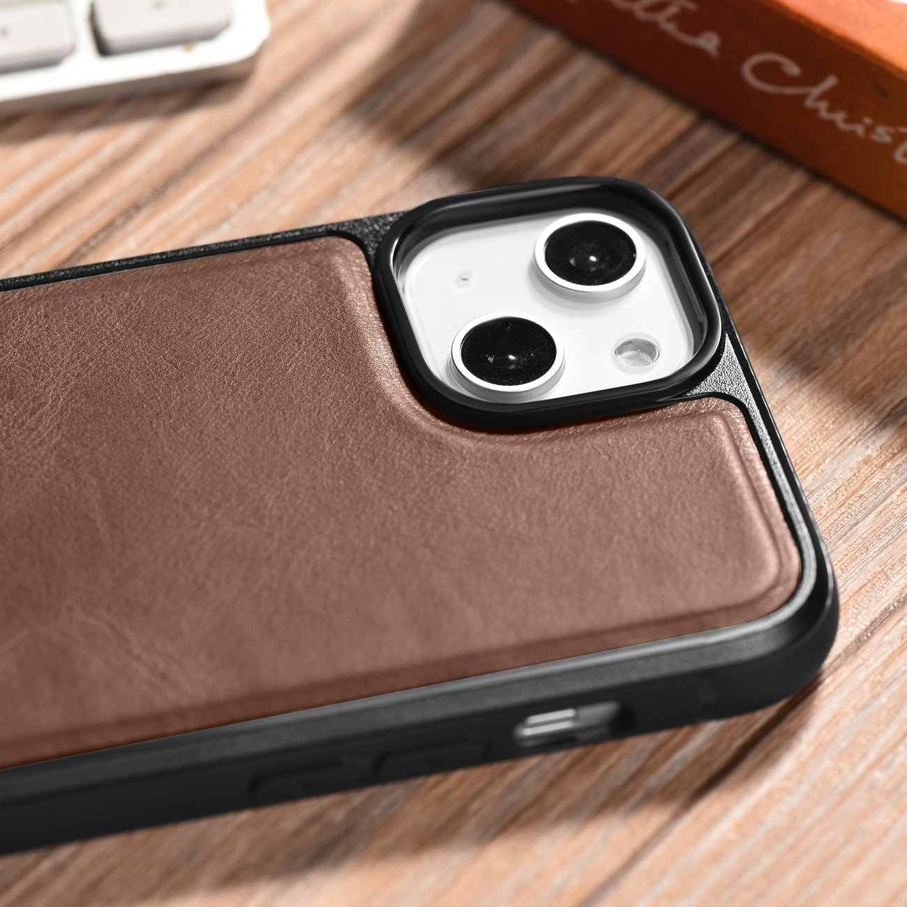 iCarer Oil Wax Leather Cover - Δερμάτινη Θήκη με TPU Bumper - Apple iPhone 14 Plus - Brown (WMI14220719-BN)