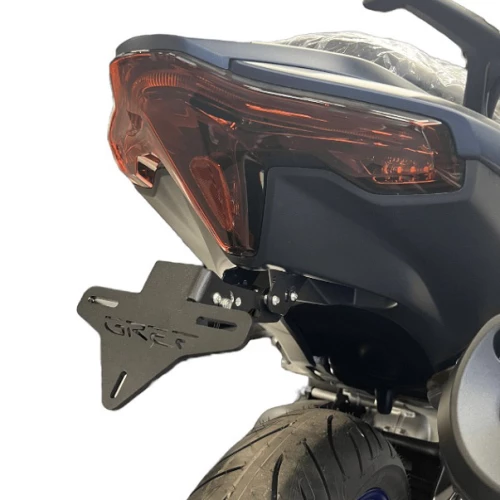 ΣΠΑΣΤΗ ΒΑΣΗ ΠΙΝΑΚΙΔΑΣ GREF INNOVATION ΓΙΑ YAMAHA T-MAX 560 '22-'23 P/T025