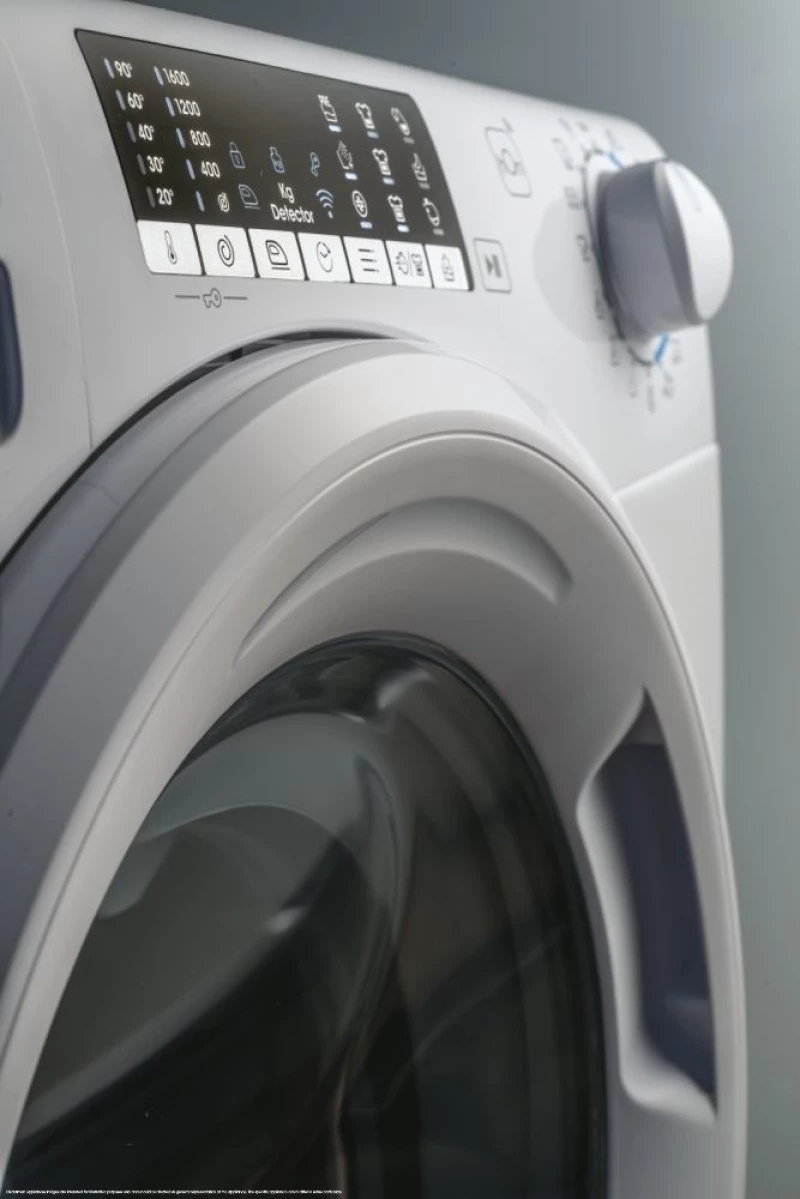 Candy Smart Pro Inverter CO 474TWM6/1-S washing machine Front-load 7 kg 1400 RPM White