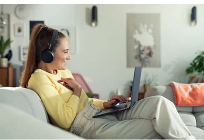 Philips Audio - On-ear Wireless Headphones - Black / Electronics