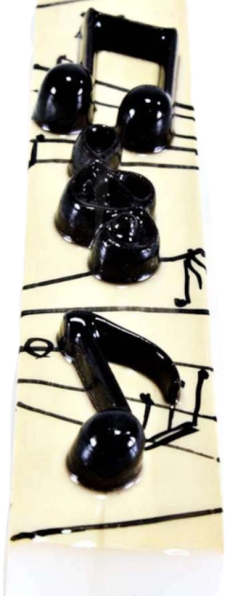 Πασχαλινή Λαμπάδα 18Χ053 Νότες Καφέ  25x4x2cm 001789