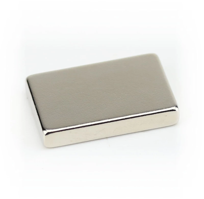 Μαγνήτης Παραλληλεπίπεδος 30x20x10mm Νεοδυμίου Δύναμη Έλξης 24kg