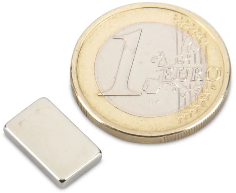 Μαγνήτης Παραλληλεπίπεδος 13x8x2.5mm Νεοδυμίου Δύναμη Έλξης 1,5kg