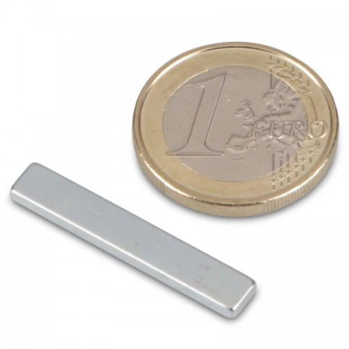 Μαγνήτης Παραλληλεπίπεδος 30x5x2mm Νεοδυμίου Δύναμη Έλξης 1,5kg
