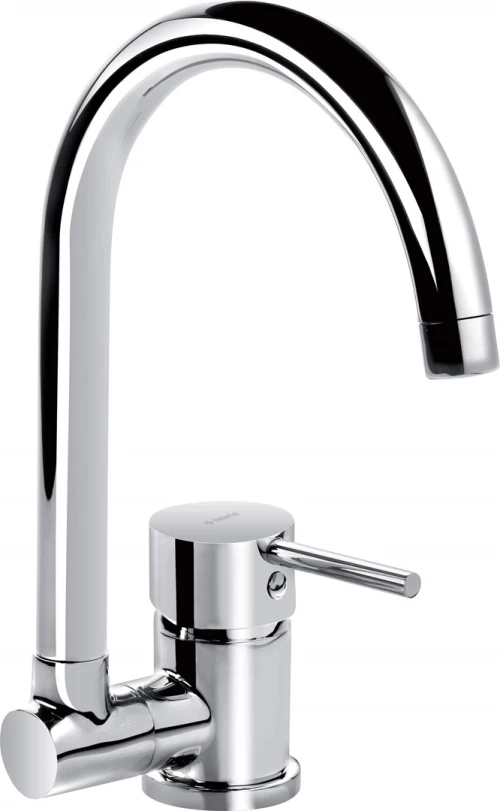 Kitchen faucet with foldable spout