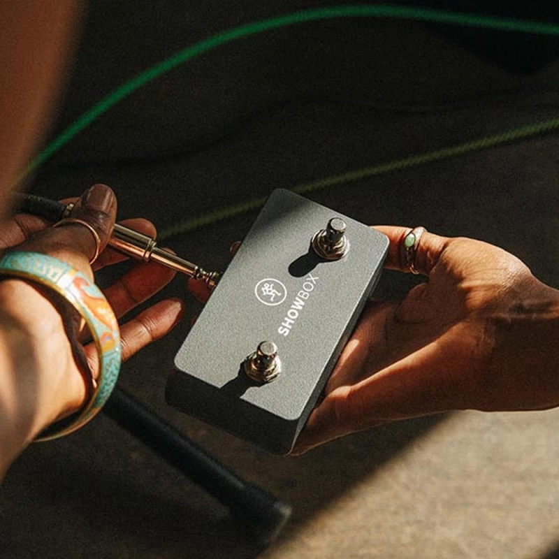 Mackie ShowBox Footswitch - Πεταλιέρα για FX και looper του ShowBox