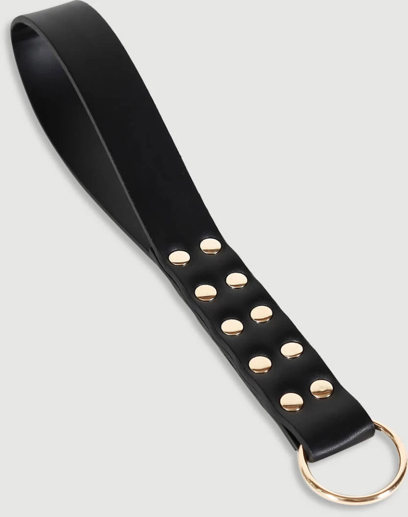 Δερμάτινη Ζώνη Τιμωρίας Με Τρουκς & Κρίκο Leather Punishment Strap With Studs & Metal Ring – Μαύρη