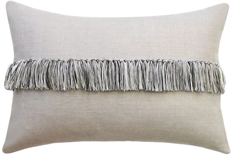 LIBERTA TASSEL ΔΙΑΚΟΣΜΗΤΙΚΟ ΜΑΞΙΛΑΡΙ 60x40cm ΥΦΑΣΜΑ ΛΕΥΚΟ ΓΚΡΙ