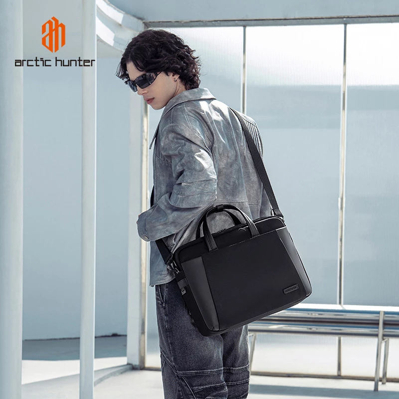 ARCTIC HUNTER τσάντα ώμου GWB00848 με θήκη laptop 15.6", 9L, μαύρη
