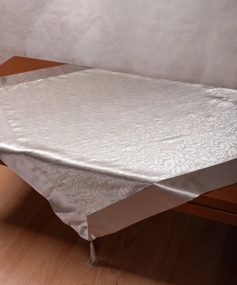 Σατέν τραπεζομάντηλο 2009 λουλούδι (160cm x 220cm) γκρί