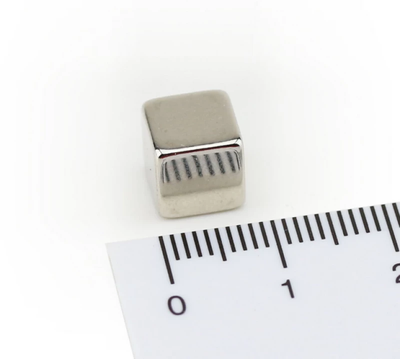Μαγνήτης Κύβος 8x8x8mm Νεοδυμίου Δύναμη Έλξης 4kg
