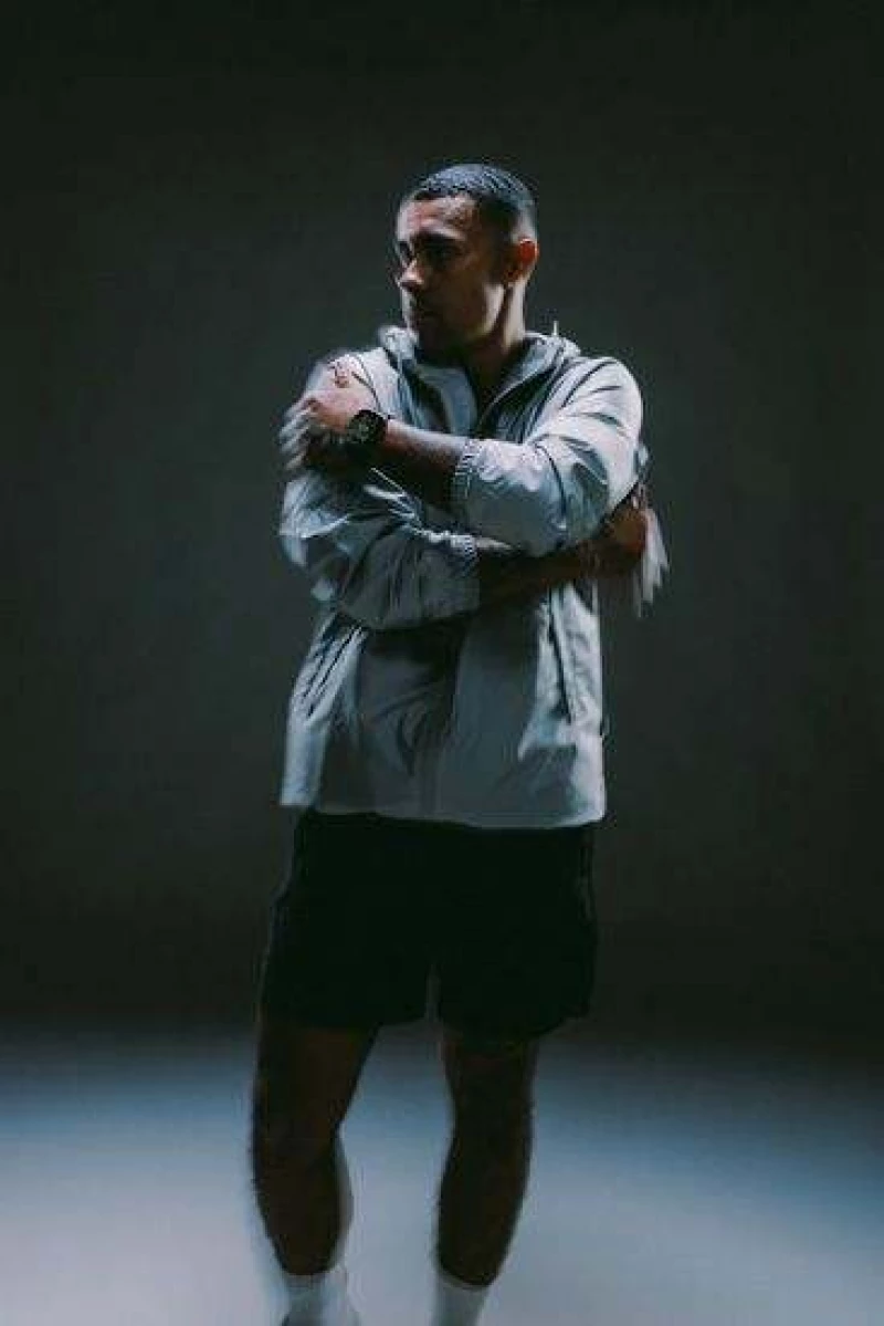 Nomad Stratos Band Black Titanium