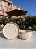 Stewehome Σετ κεραμικό φλιτζάνι και πιάτο με σχέδιο μαργαρίτας Λευκό